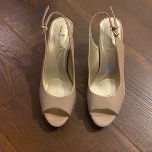 Bandolino Nude Sling Back Heels